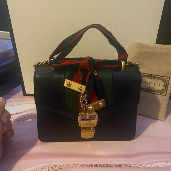 Gucci Sylvie Mini Chain Bag GUC - Picture 3 of 17